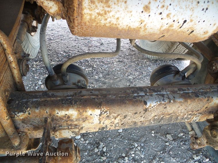 image for item DI5668 1979 Pullman Trailmobile T43L-12AF  tank trailer