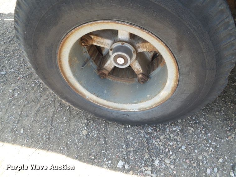 image for item DI5668 1979 Pullman Trailmobile T43L-12AF  tank trailer