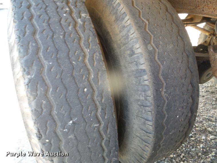 image for item DI5668 1979 Pullman Trailmobile T43L-12AF  tank trailer