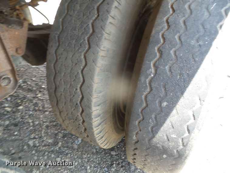 image for item DI5668 1979 Pullman Trailmobile T43L-12AF  tank trailer