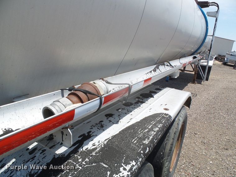 image for item DI5668 1979 Pullman Trailmobile T43L-12AF  tank trailer