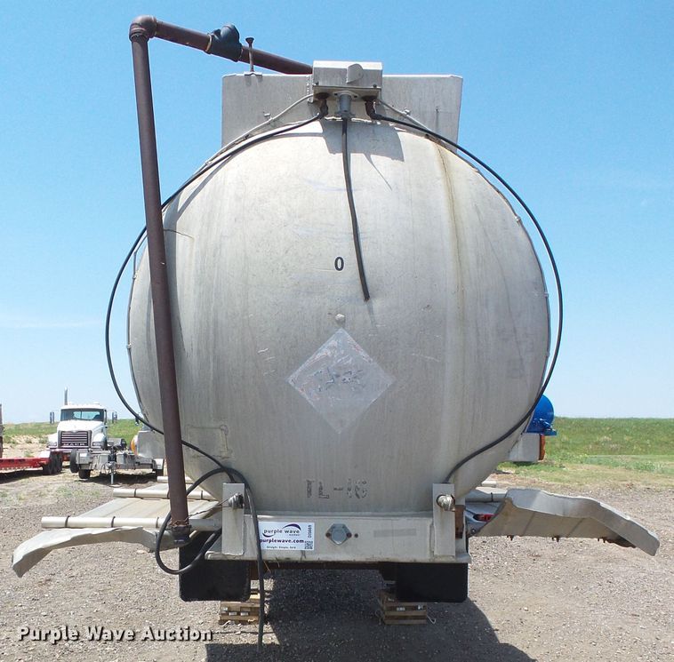 image for item DI5669 Moser  tank trailer