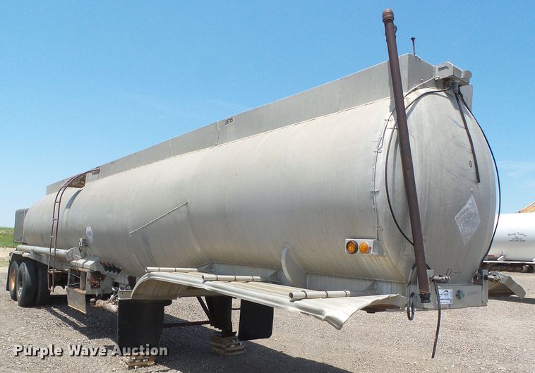 image for item DI5669 Moser  tank trailer