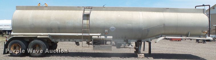 image for item DI5669 Moser  tank trailer