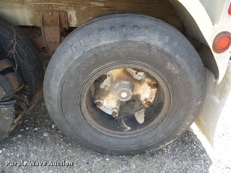 image for item DI5669 Moser  tank trailer