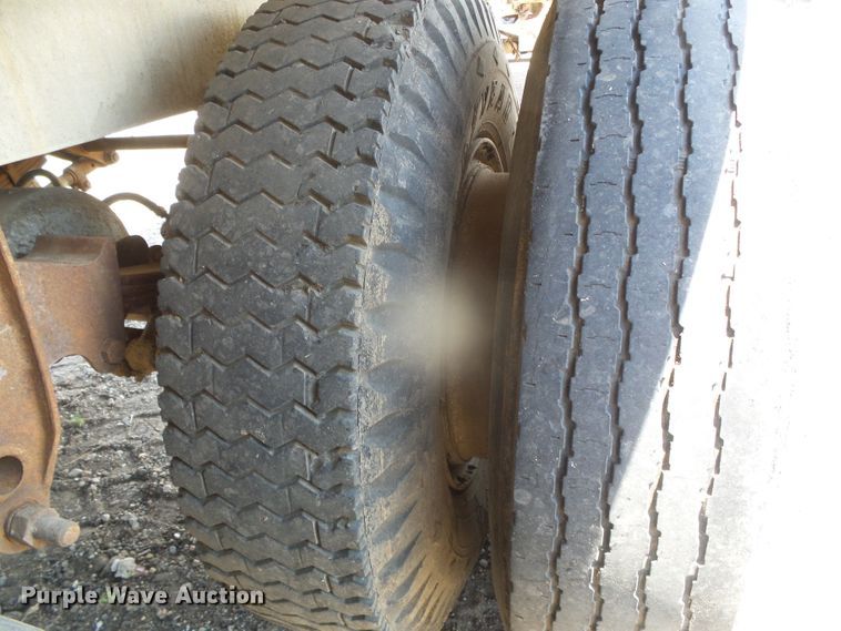 image for item DI5669 Moser  tank trailer