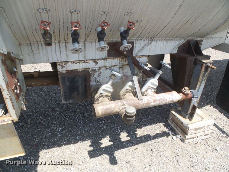 image for item DI5669 Moser  tank trailer