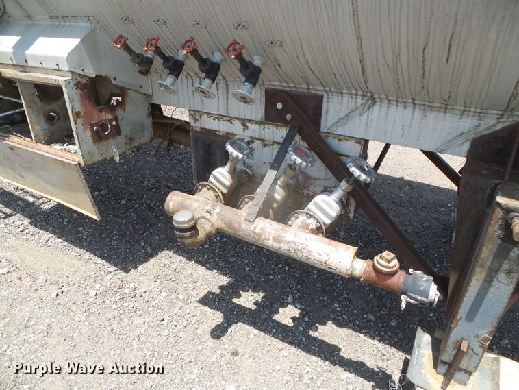 image for item DI5669 Moser  tank trailer
