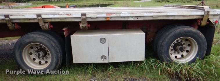 image for item DJ0458 1999 Transcraft  flatbed trailer