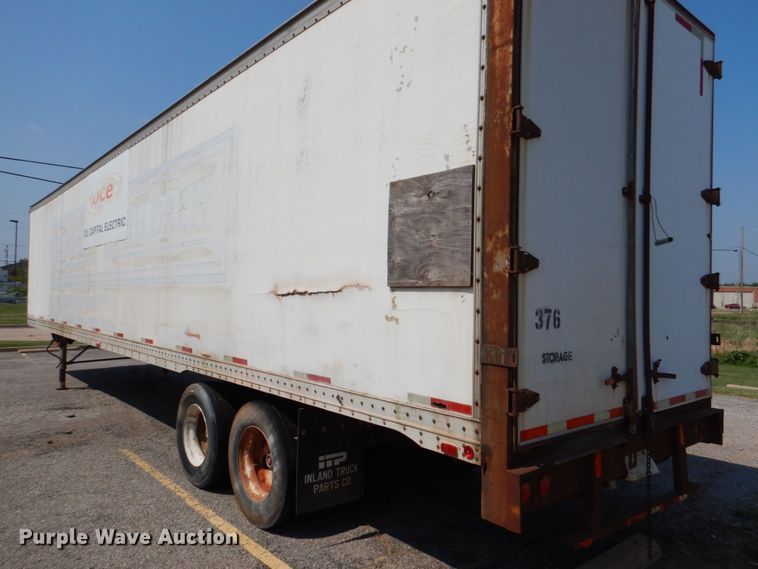 image for item DJ0468 1985 American  dry van trailer