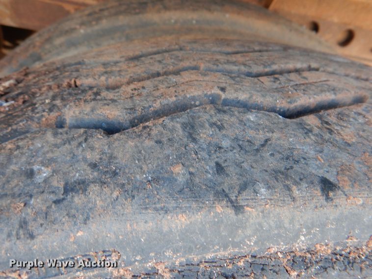 image for item DJ0468 1985 American  dry van trailer