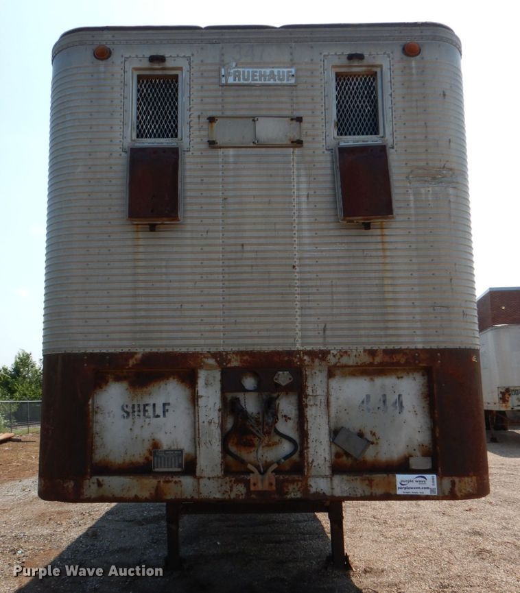 image for item DJ0469 1969 Fruehauf  dry van trailer