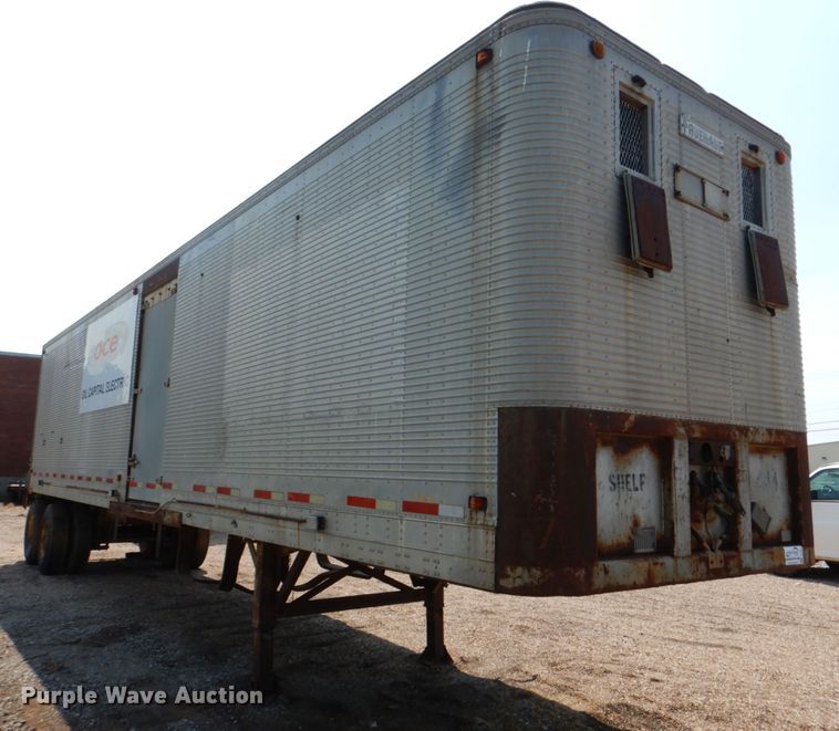 image for item DJ0469 1969 Fruehauf  dry van trailer