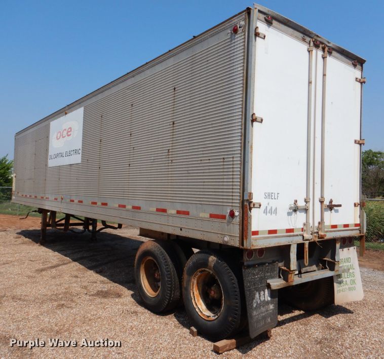image for item DJ0469 1969 Fruehauf  dry van trailer