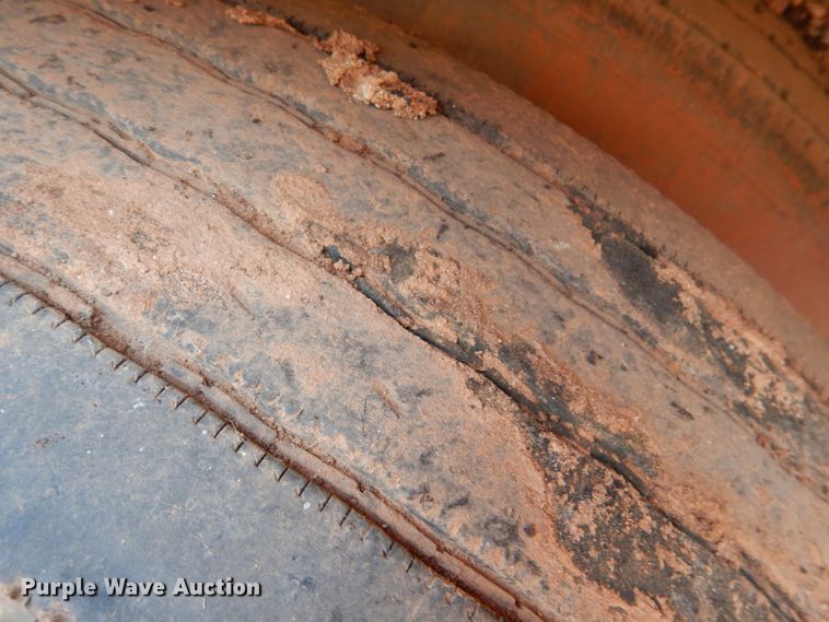 image for item DJ0470 1984 Utility R450CX  dry van trailer