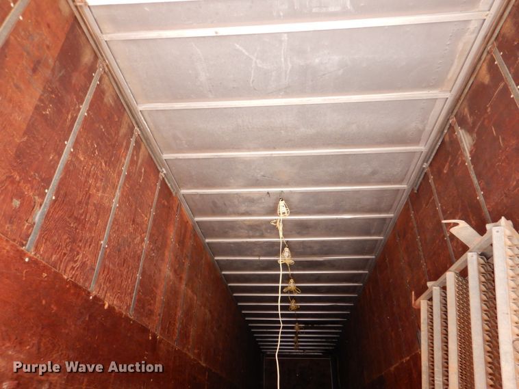 image for item DJ0471 1972 Fruehauf FB8-F2-45  dry van trailer