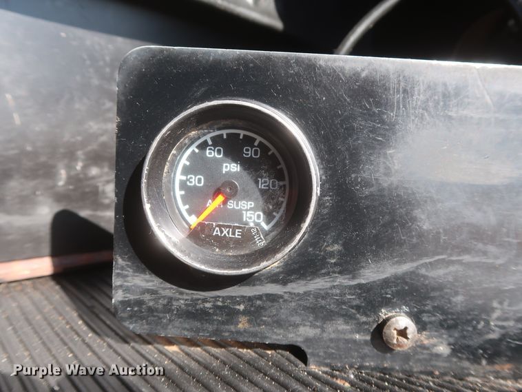 image for item DJ1928 2007 Kenworth W900  semi truck