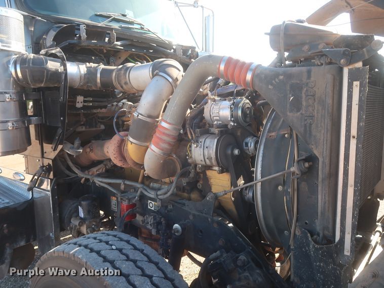 image for item DJ1928 2007 Kenworth W900  semi truck