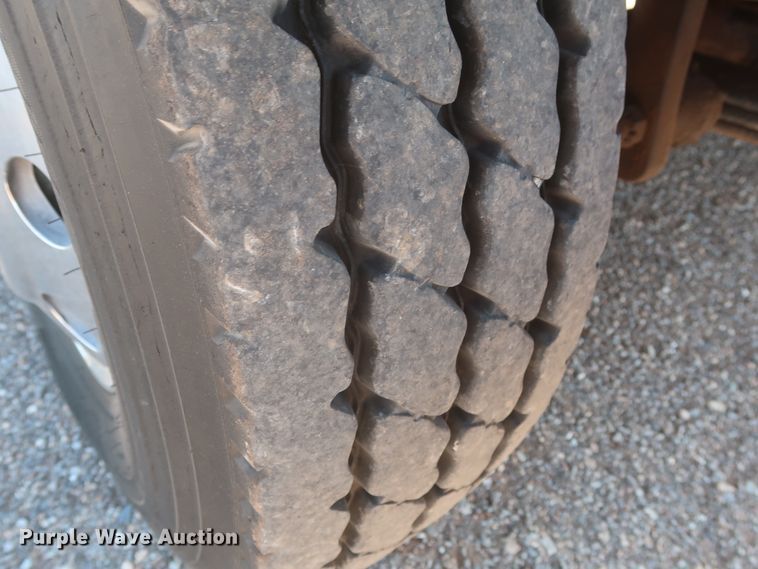 image for item DJ1928 2007 Kenworth W900  semi truck