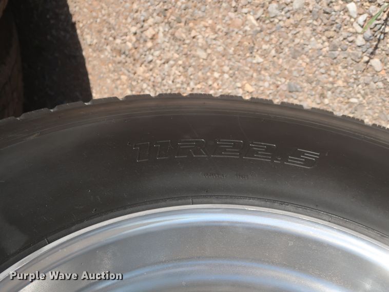 image for item DJ1928 2007 Kenworth W900  semi truck