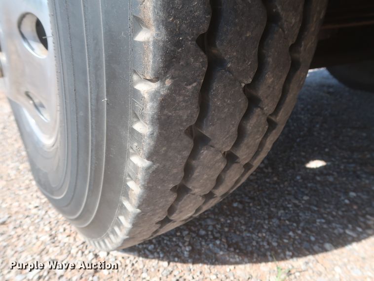 image for item DJ1928 2007 Kenworth W900  semi truck