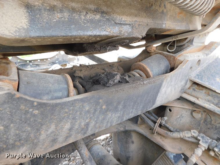 image for item DK8570 2005 Mack CV700  semi truck