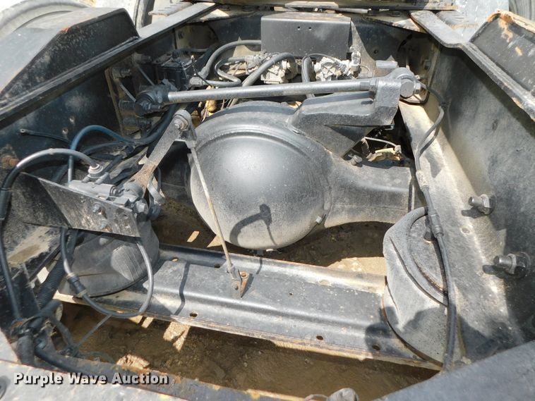 image for item DK8580 2005 International 9900i  semi truck