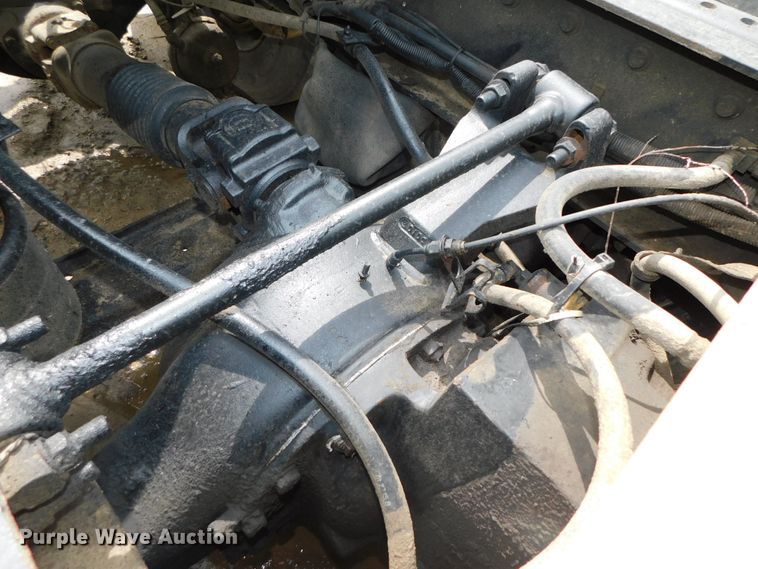 image for item DK8580 2005 International 9900i  semi truck