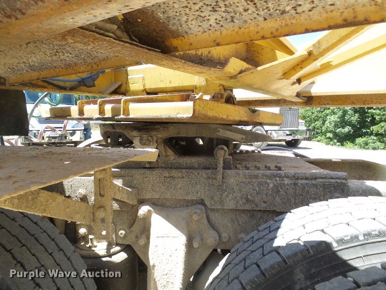 image for item DL0993 1994 Load King 2060-40-2  bottom dump trailer