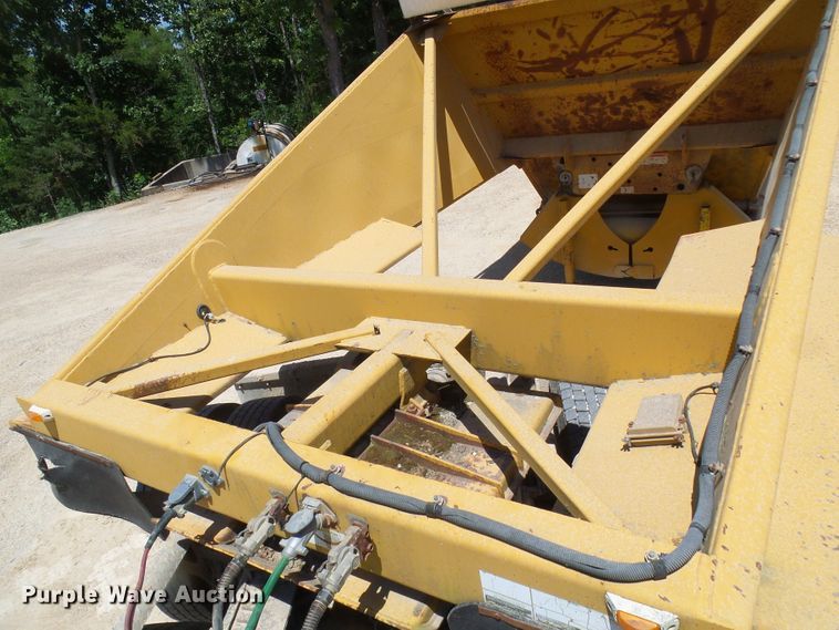 image for item DL0993 1994 Load King 2060-40-2  bottom dump trailer