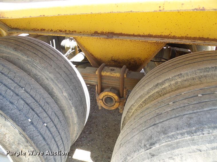 image for item DL0993 1994 Load King 2060-40-2  bottom dump trailer