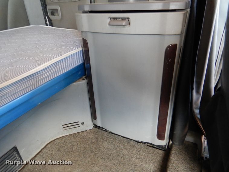 image for item DM0087 2015 Peterbilt 579  semi truck