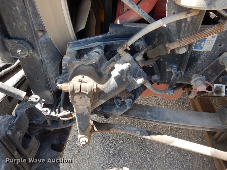 image for item DM0087 2015 Peterbilt 579  semi truck