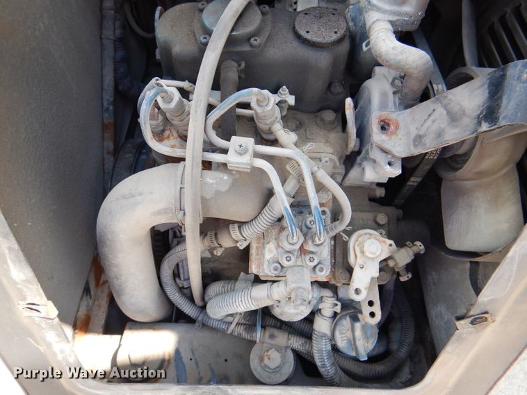 image for item DM0087 2015 Peterbilt 579  semi truck