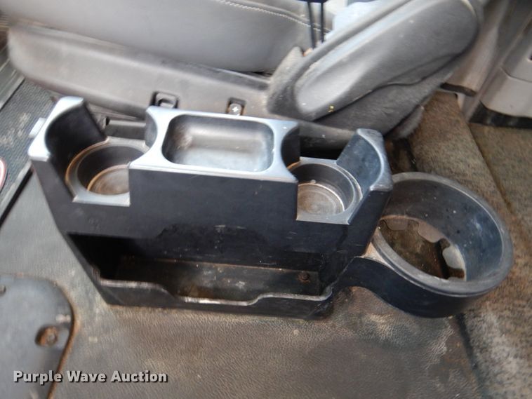 image for item DM0089 2015 Peterbilt 579  semi truck