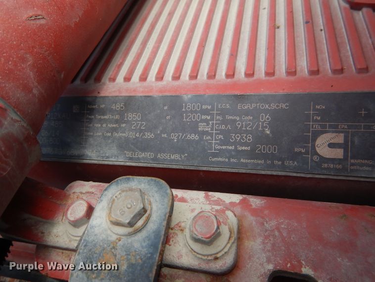 image for item DM0089 2015 Peterbilt 579  semi truck