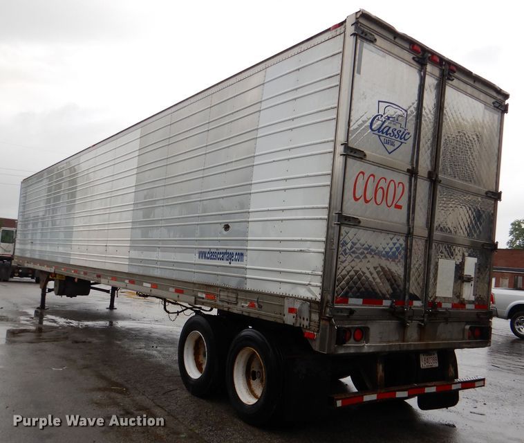 image for item DM0163 1998 Utility VS2R  refrigerated van trailer