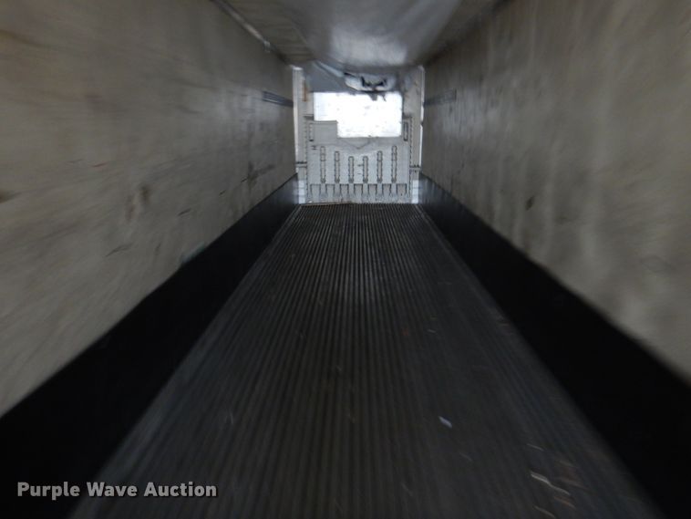 image for item DM0163 1998 Utility VS2R  refrigerated van trailer