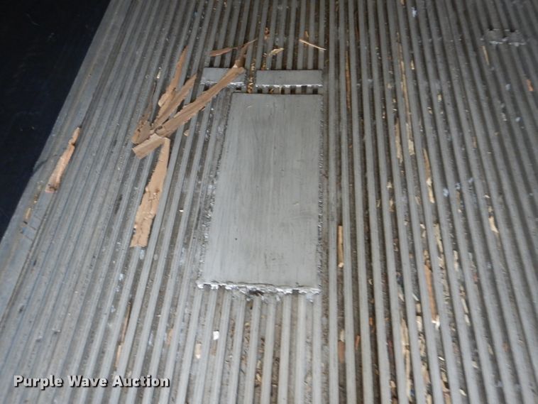 image for item DM0163 1998 Utility VS2R  refrigerated van trailer