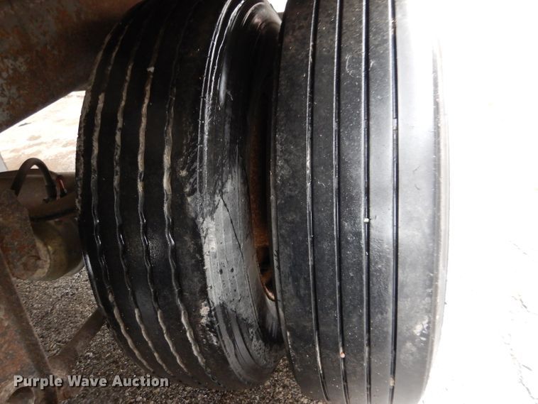 image for item DM0163 1998 Utility VS2R  refrigerated van trailer