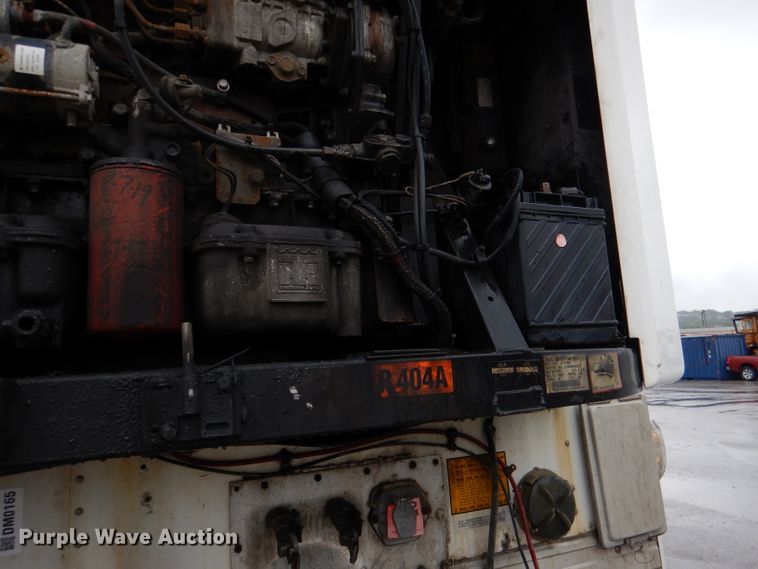 image for item DM0165 2001 Utility VS2RX  refrigerated van trailer