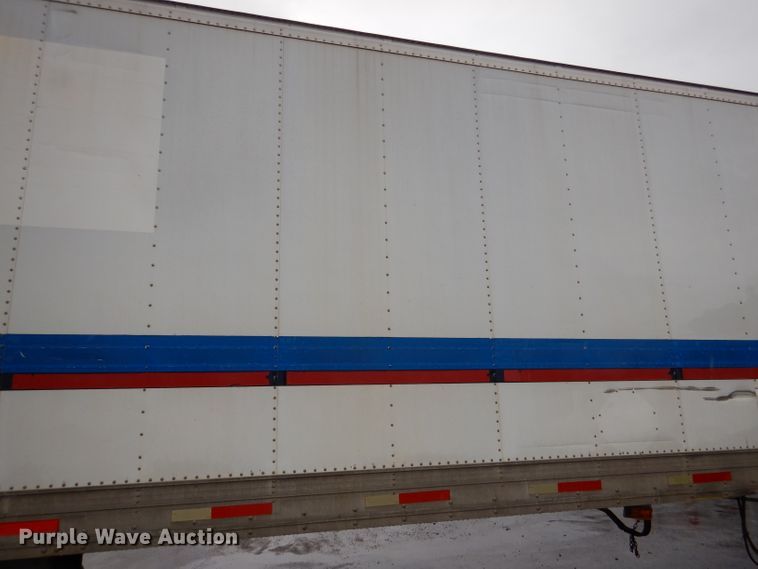 image for item DM0165 2001 Utility VS2RX  refrigerated van trailer
