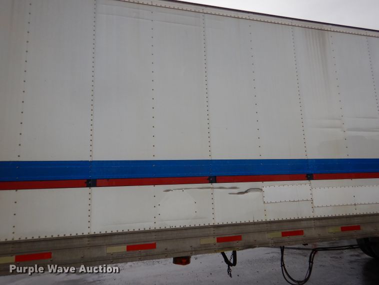 image for item DM0165 2001 Utility VS2RX  refrigerated van trailer