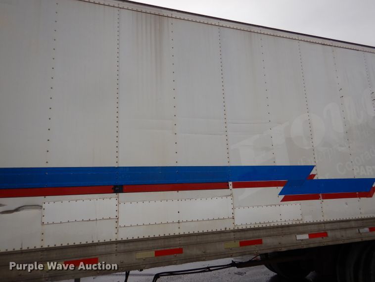 image for item DM0165 2001 Utility VS2RX  refrigerated van trailer