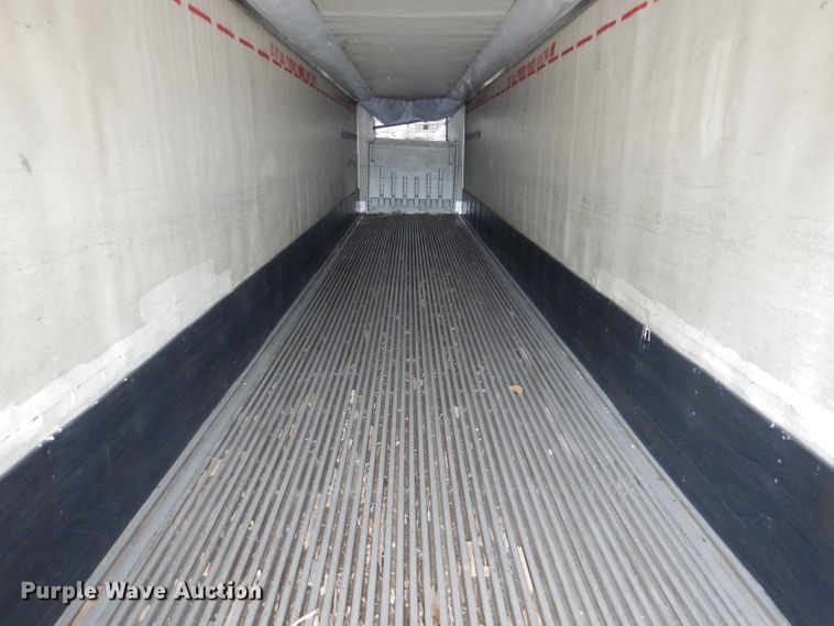 image for item DM0165 2001 Utility VS2RX  refrigerated van trailer