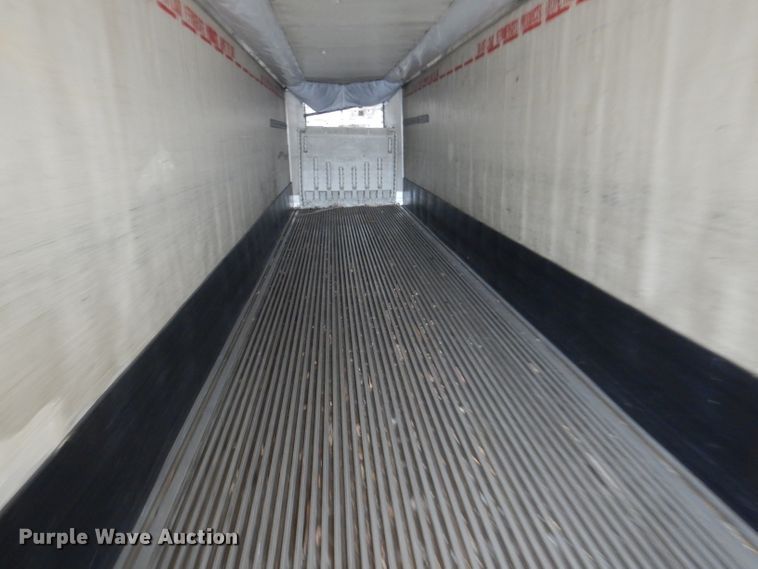 image for item DM0165 2001 Utility VS2RX  refrigerated van trailer