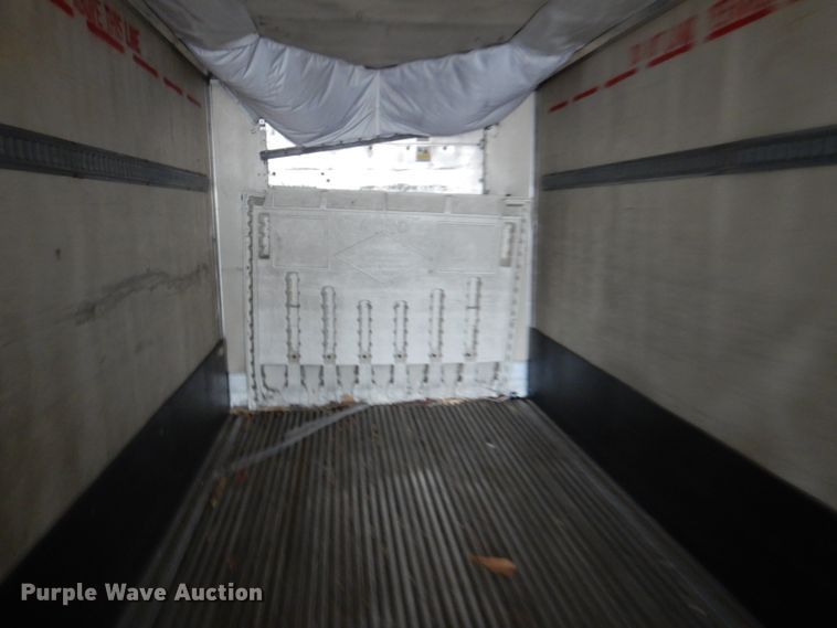 image for item DM0165 2001 Utility VS2RX  refrigerated van trailer