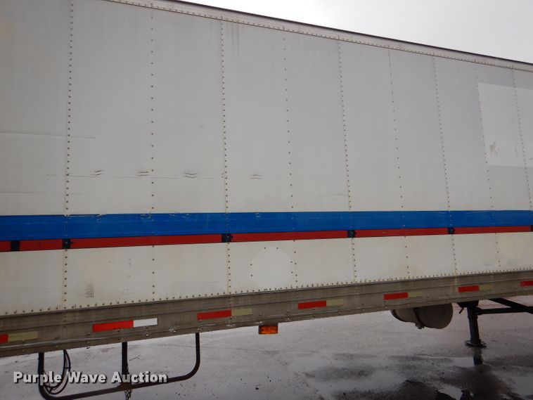 image for item DM0165 2001 Utility VS2RX  refrigerated van trailer