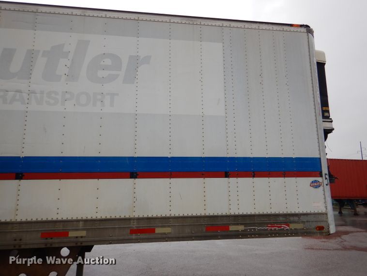 image for item DM0165 2001 Utility VS2RX  refrigerated van trailer