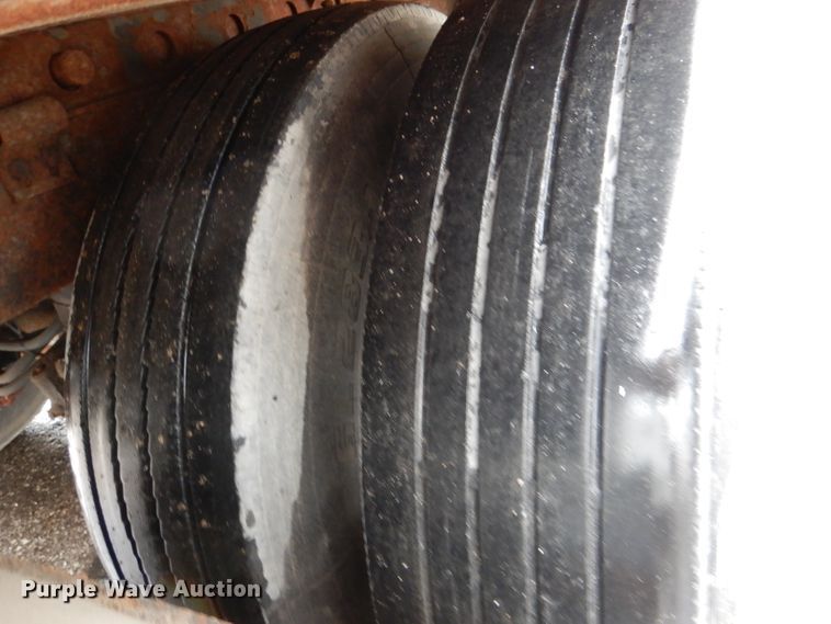 image for item DM0165 2001 Utility VS2RX  refrigerated van trailer